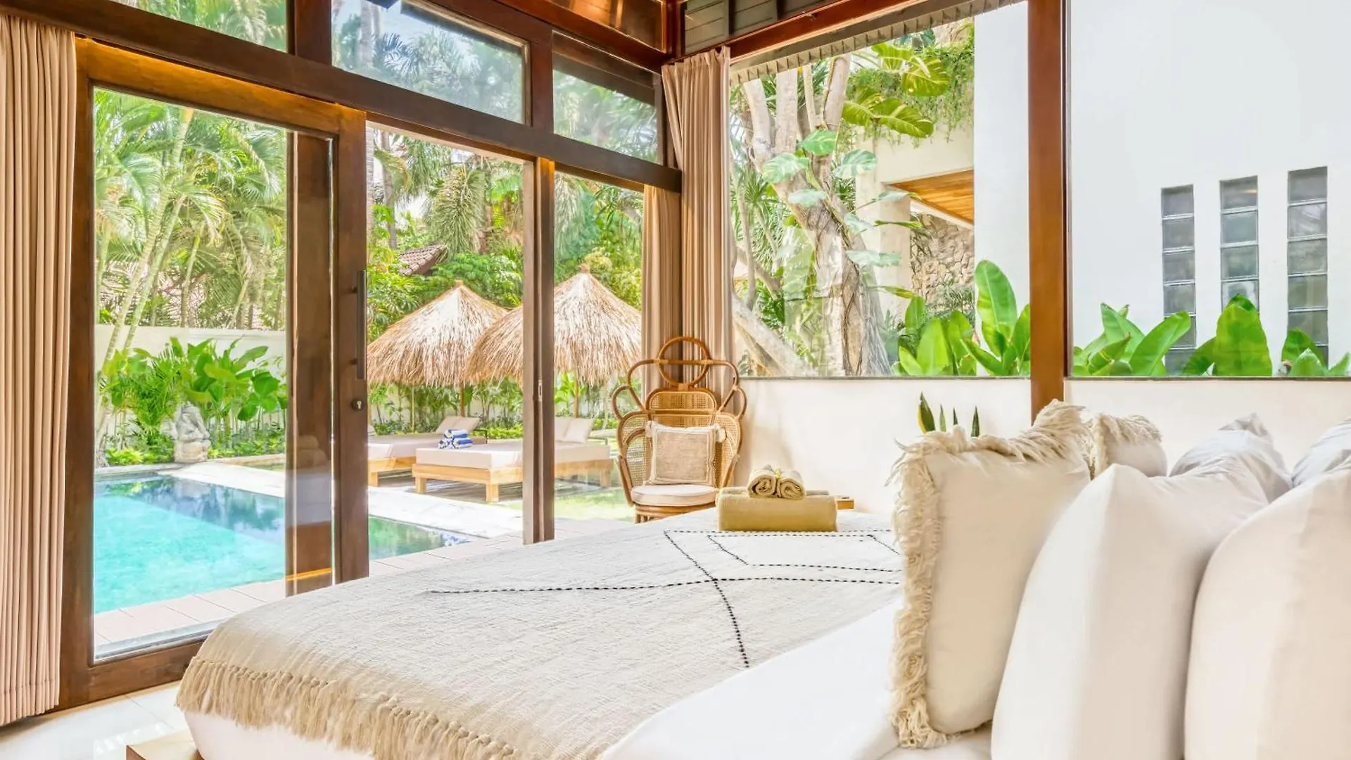 Villa Chicago Brand New 7 Bdr Private Pool Seminyak  0*, Seminyak (Bali) Indonesia