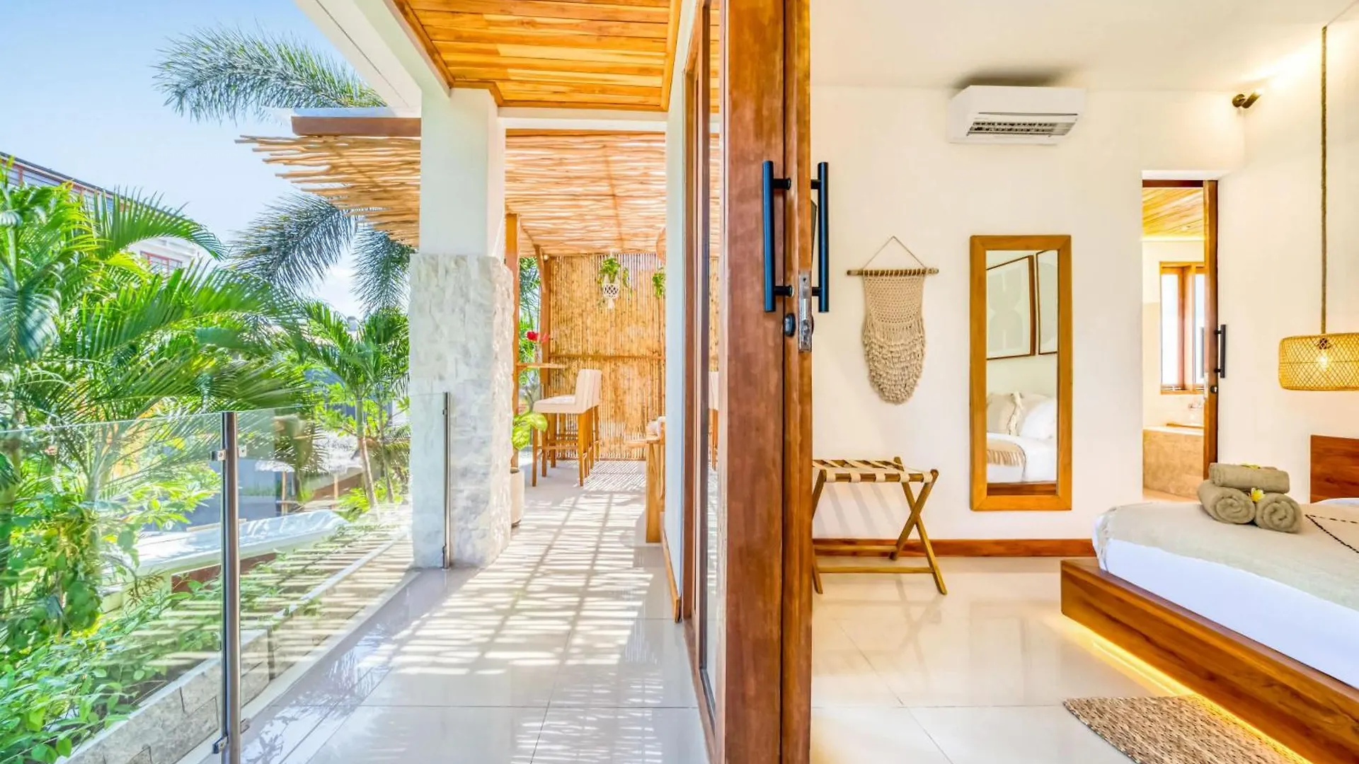 Villa Chicago Brand New 7 Bdr Private Pool Seminyak  Seminyak (Bali)