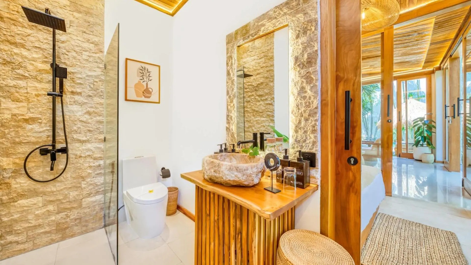 Villa Chicago Brand New 7 Bdr Private Pool Seminyak