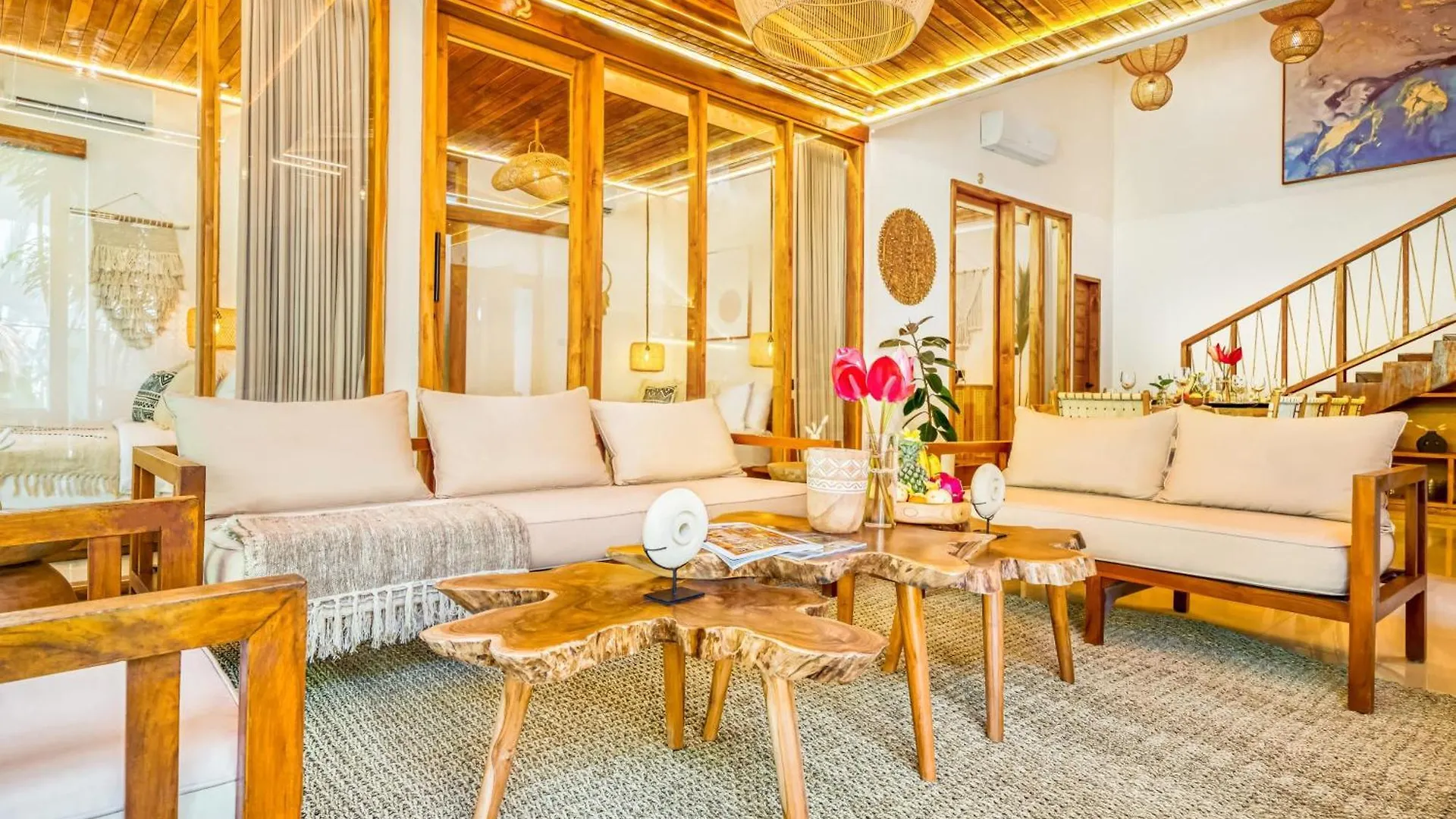 Villa Chicago Brand New 7 Bdr Private Pool Seminyak