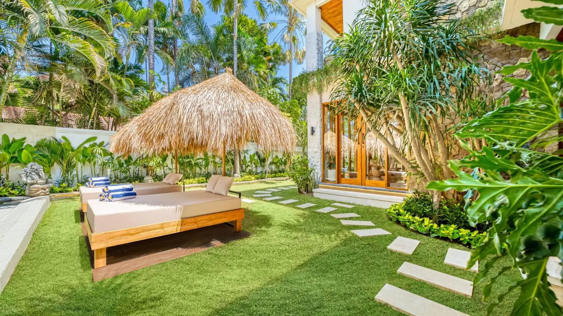 Villa Chicago Brand New 7 Bdr Private Pool Seminyak   Seminyak (Bali)